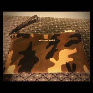 Camo Michael Kors wristlet